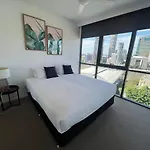 Spectacular Southbank View Apt